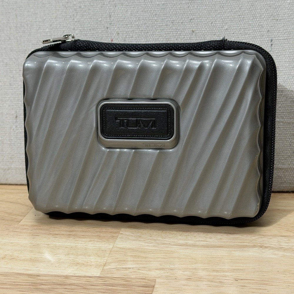 TUMI For Delta Airlines Hard Shell Amenity Kit Travel Case Organizer Only Gray